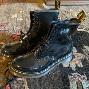 NEW dr martens black patent leather 8 hole boots